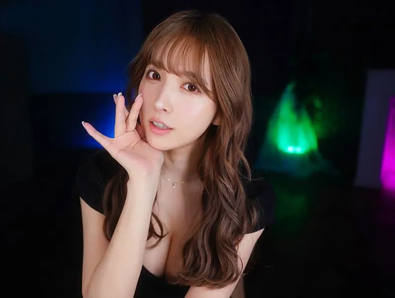 Yua mikami và những chuyện gợi cảm gạ xoạc nhẹ nhàng
